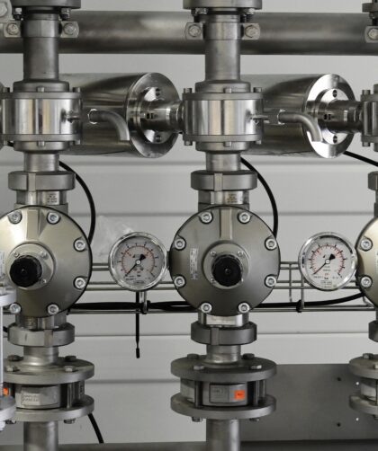 Szablon do izolacji kolan – klucz do estetycznego i szczelnego montażu otulin