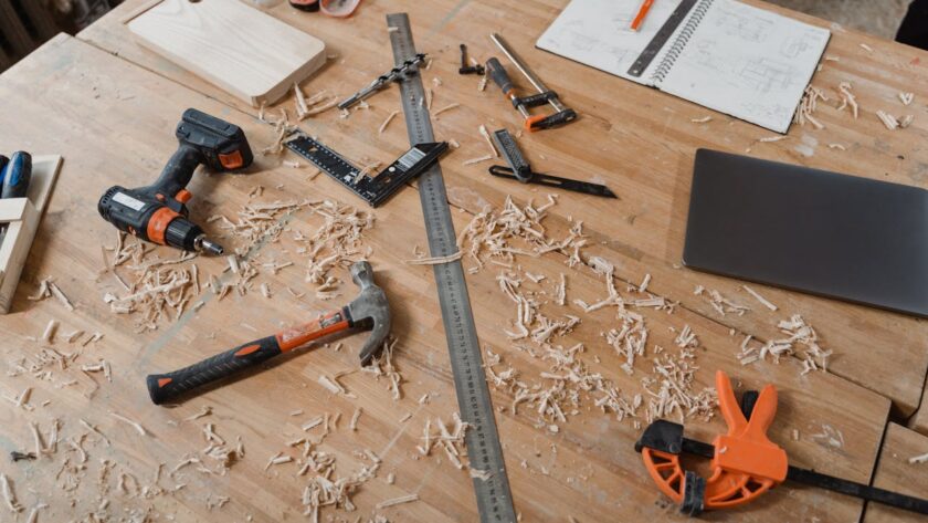 Akcesoria do kosy spalinowej – sposób na większą funkcjonalność sprzętu